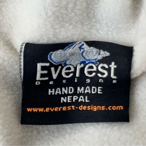 Everest designs 100%wool nepal tassel knitted unisex beanie - Picture 4 of 5